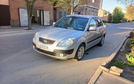 KIA Rio II, 2007 год, 680 000 рублей, 2 фотография