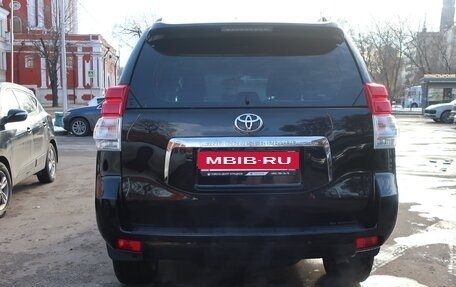 Toyota Land Cruiser Prado 150 рестайлинг 2, 2011 год, 3 700 000 рублей, 6 фотография