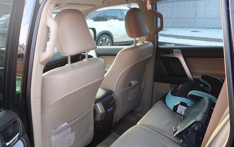 Toyota Land Cruiser Prado 150 рестайлинг 2, 2011 год, 3 700 000 рублей, 16 фотография