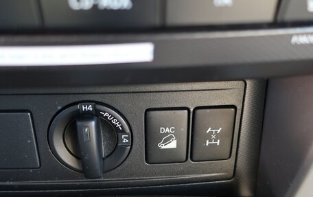 Toyota Land Cruiser Prado 150 рестайлинг 2, 2011 год, 3 700 000 рублей, 14 фотография