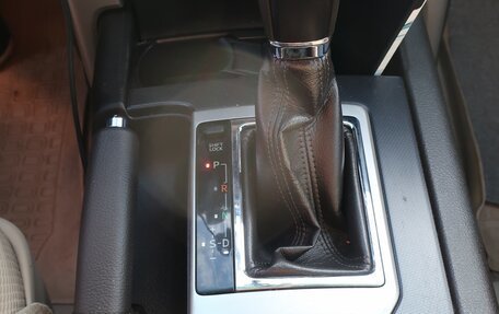 Toyota Land Cruiser Prado 150 рестайлинг 2, 2011 год, 3 700 000 рублей, 15 фотография