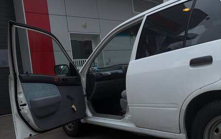 Toyota Starlet, 1999 год, 264 999 рублей, 10 фотография