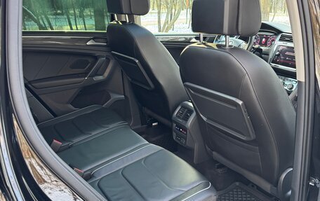 Volkswagen Tiguan II, 2018 год, 2 850 000 рублей, 12 фотография