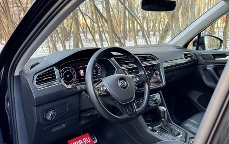 Volkswagen Tiguan II, 2018 год, 2 850 000 рублей, 14 фотография