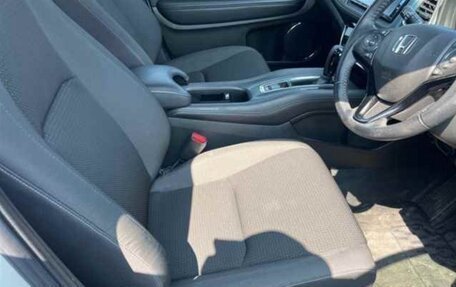 Honda Vezel, 2019 год, 2 050 000 рублей, 4 фотография