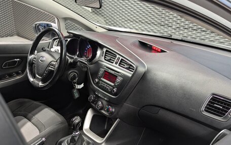 KIA cee'd III, 2014 год, 999 000 рублей, 13 фотография