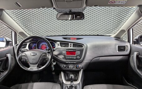KIA cee'd III, 2014 год, 999 000 рублей, 24 фотография
