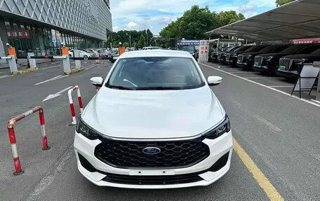 Ford Focus IV, 2022 год, 1 230 011 рублей, 2 фотография