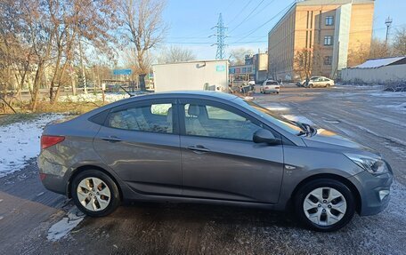 Hyundai Solaris II рестайлинг, 2016 год, 1 000 000 рублей, 2 фотография