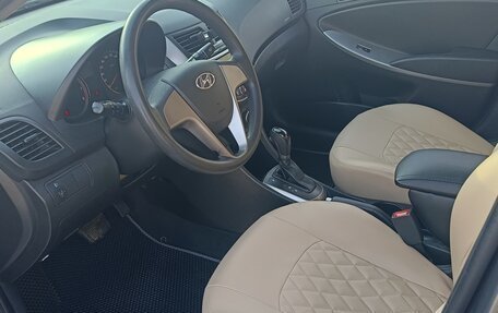 Hyundai Solaris II рестайлинг, 2016 год, 1 000 000 рублей, 7 фотография