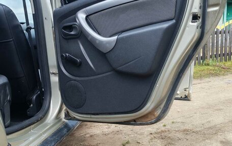 Renault Duster I рестайлинг, 2013 год, 930 000 рублей, 4 фотография