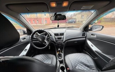 Hyundai Solaris II рестайлинг, 2011 год, 530 000 рублей, 1 фотография