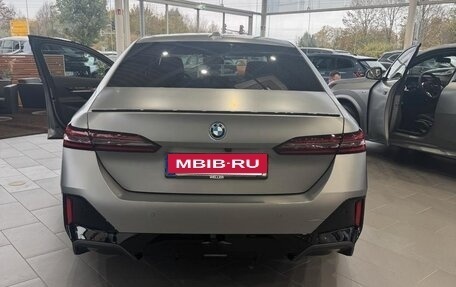 BMW 5 серия, 2024 год, 12 454 000 рублей, 3 фотография