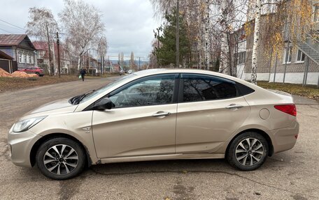Hyundai Solaris II рестайлинг, 2011 год, 530 000 рублей, 4 фотография