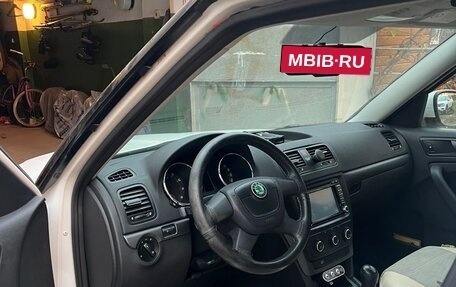 Skoda Yeti I рестайлинг, 2014 год, 1 000 000 рублей, 6 фотография