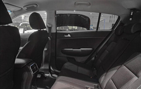 KIA Sportage IV рестайлинг, 2021 год, 2 710 000 рублей, 12 фотография