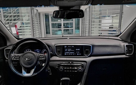 KIA Sportage IV рестайлинг, 2021 год, 2 710 000 рублей, 14 фотография