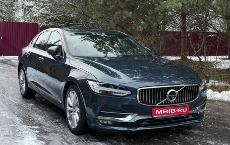 Volvo S90 II рестайлинг, 2017 год, 3 300 000 рублей, 1 фотография