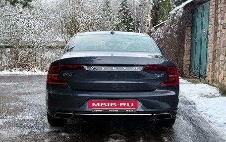 Volvo S90 II рестайлинг, 2017 год, 3 300 000 рублей, 3 фотография