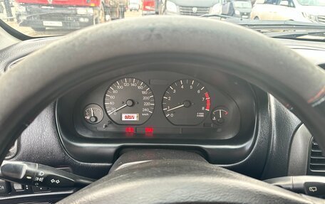 Mitsubishi Carisma I, 2001 год, 250 000 рублей, 16 фотография