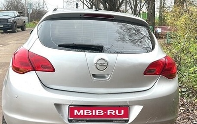Opel Astra J, 2011 год, 600 000 рублей, 1 фотография