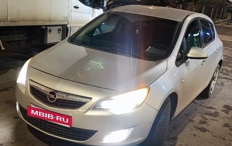 Opel Astra J, 2011 год, 600 000 рублей, 6 фотография