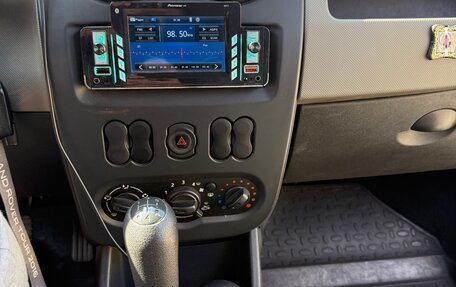 Renault Sandero I, 2014 год, 550 000 рублей, 23 фотография