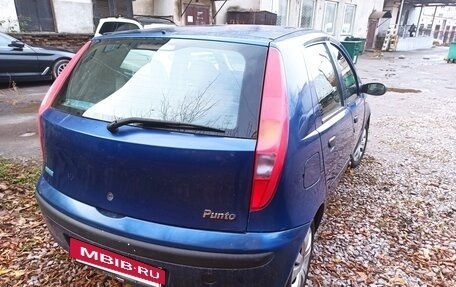 Fiat Punto III Punto Evo рестайлинг, 2002 год, 70 000 рублей, 3 фотография