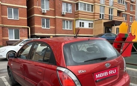 KIA Rio II, 2011 год, 700 000 рублей, 2 фотография