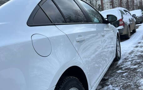 Chevrolet Cruze II, 2010 год, 750 000 рублей, 4 фотография