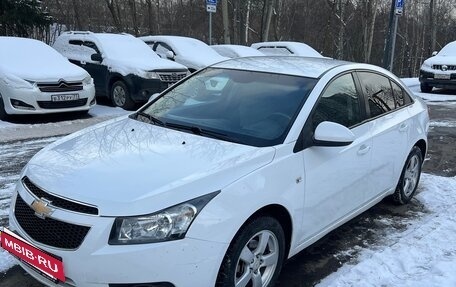 Chevrolet Cruze II, 2010 год, 750 000 рублей, 11 фотография