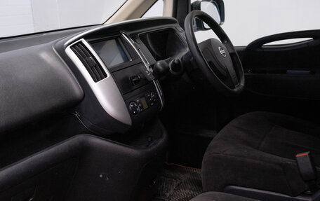 Nissan Serena III, 2010 год, 1 049 000 рублей, 11 фотография