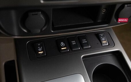 Nissan Armada II, 2011 год, 2 354 985 рублей, 17 фотография