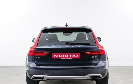 Volvo V90 Cross Country I рестайлинг, 2018 год, 3 825 077 рублей, 4 фотография