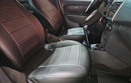 Renault Logan II, 2019 год, 715 000 рублей, 11 фотография