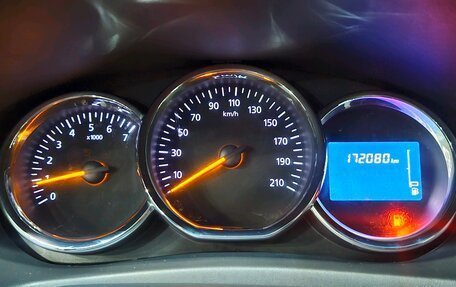 Renault Logan II, 2019 год, 715 000 рублей, 10 фотография