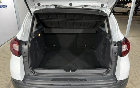 Renault Kaptur I рестайлинг, 2017 год, 1 349 000 рублей, 9 фотография