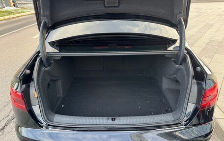 Audi A4, 2017 год, 2 450 000 рублей, 9 фотография