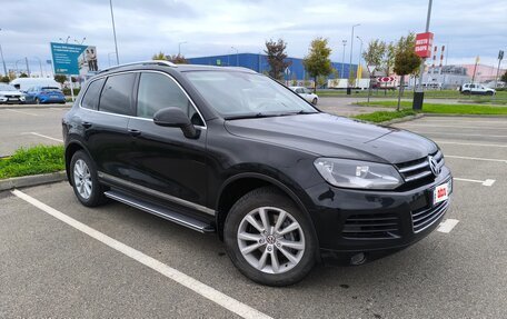 Volkswagen Touareg III, 2011 год, 1 950 000 рублей, 4 фотография