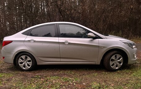 Hyundai Solaris II рестайлинг, 2015 год, 899 000 рублей, 3 фотография