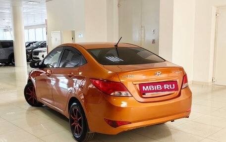 Hyundai Solaris II рестайлинг, 2015 год, 919 000 рублей, 2 фотография