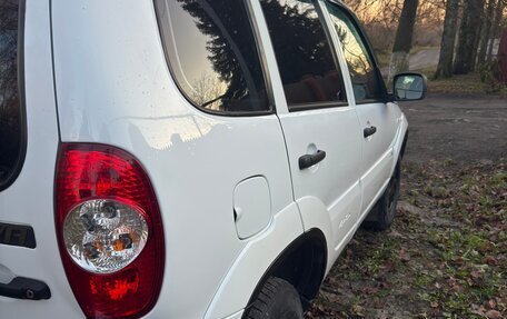Chevrolet Niva I рестайлинг, 2019 год, 850 000 рублей, 8 фотография