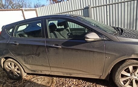 Hyundai Solaris II рестайлинг, 2013 год, 730 000 рублей, 5 фотография