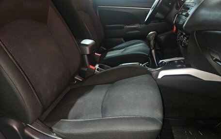 Mitsubishi ASX I рестайлинг, 2011 год, 900 000 рублей, 11 фотография