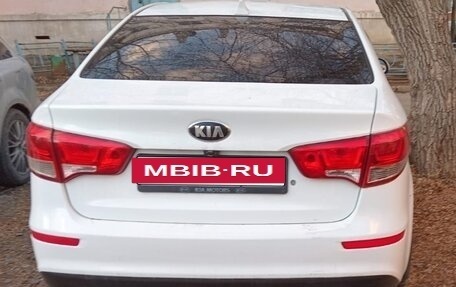 KIA Rio III рестайлинг, 2016 год, 800 000 рублей, 5 фотография