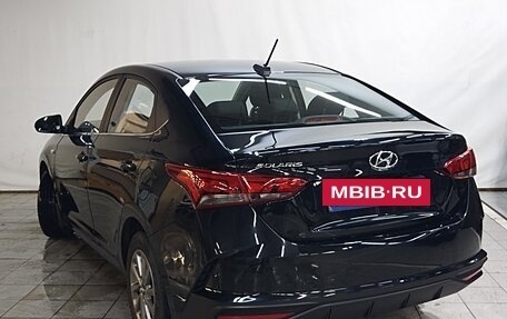 Hyundai Solaris II рестайлинг, 2022 год, 1 630 000 рублей, 4 фотография