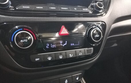 Hyundai Solaris II рестайлинг, 2022 год, 1 630 000 рублей, 12 фотография