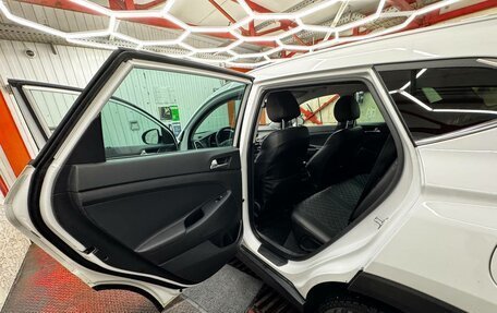 Hyundai Tucson III, 2018 год, 2 200 000 рублей, 12 фотография