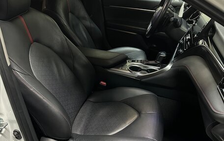 Toyota Camry, 2022 год, 3 900 000 рублей, 8 фотография