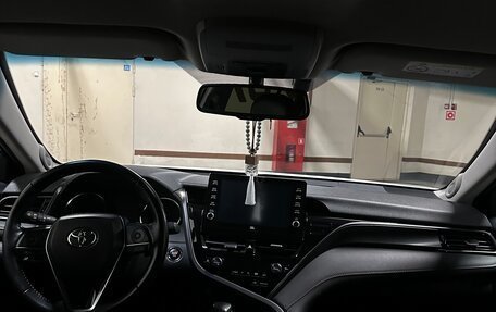 Toyota Camry, 2022 год, 3 900 000 рублей, 7 фотография